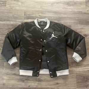 Jordan Youth Large Boys Girls Puffer Varsity Button Snap Jacket Coat BRAND NEW